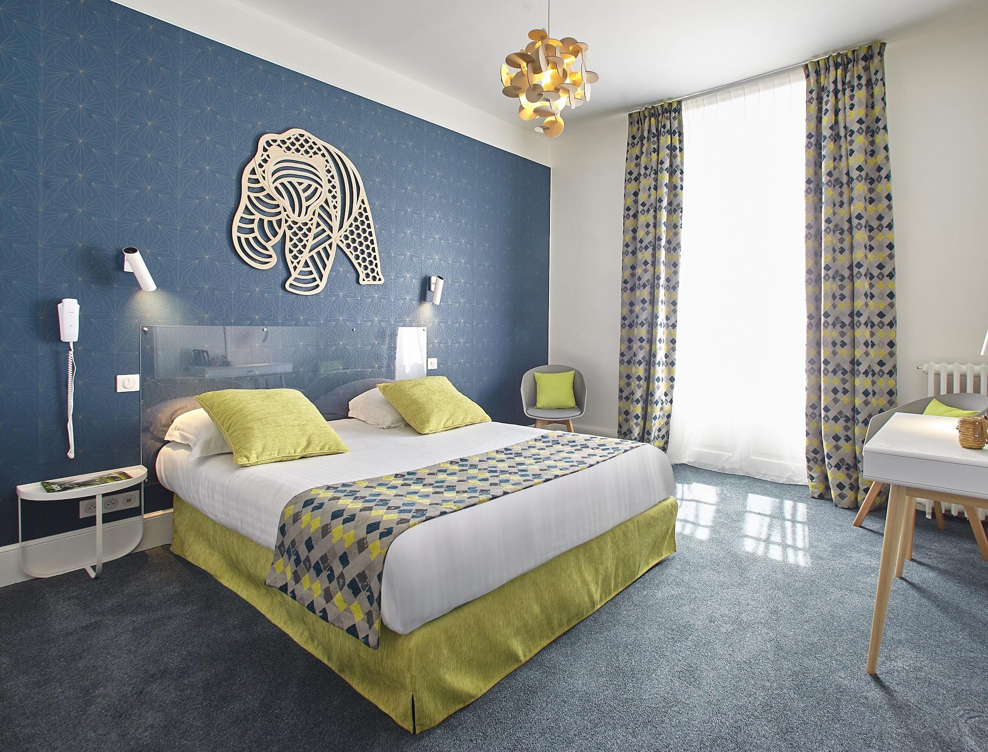 Hotel Les Nations The Originals Boutique Vichy Exterior photo